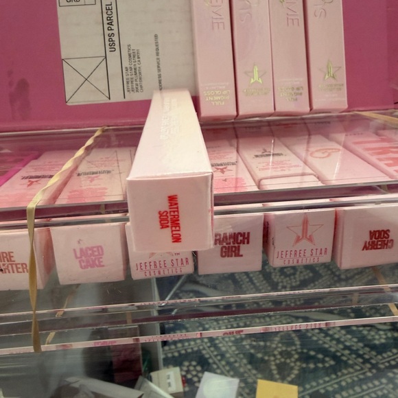 Jeffree Star Cosmetics Supreme Gloss in Watermelon Soda - Picture 15 of 16